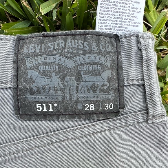 Levi’s jeans gray 511 28/30 like NEW - Picture 4 of 6